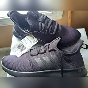 NEW women's Adidas sneakers size 8